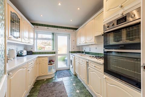 16 Blenheim Avenue, Faversham, ME13 8NR