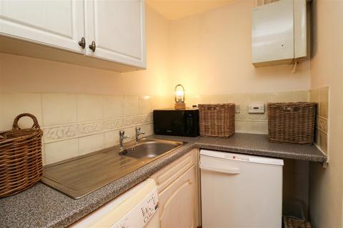 45 Camus Close, Church Crookham, Fleet, GU52 0UT