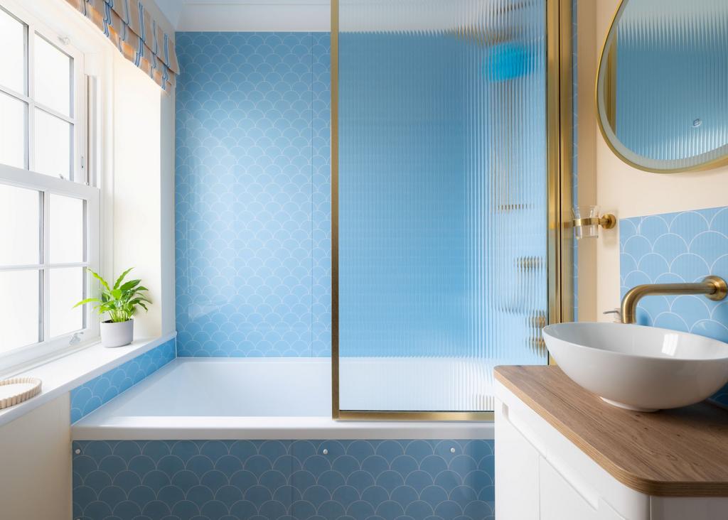 67e6ca1033dbd Lowenna Manor 6-6