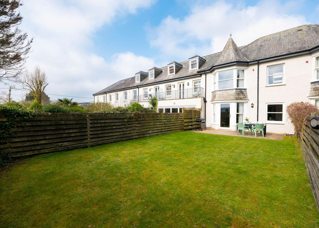 67e6cab1ab8b5 Lowenna Manor 6-24