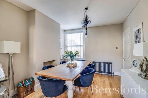 26 Weight Road, Chelmsford, CM2 6LE