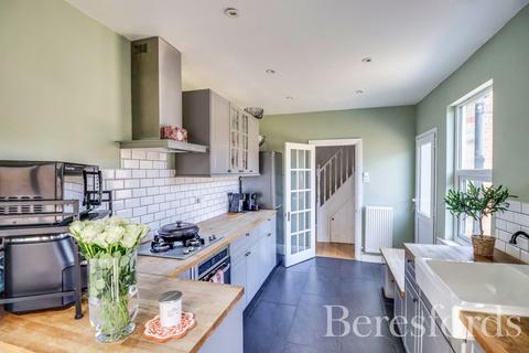 26 Weight Road, Chelmsford, CM2 6LE