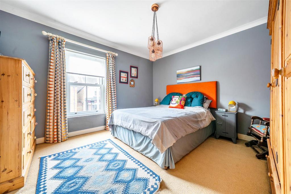 Bedroom 1 h.jpg