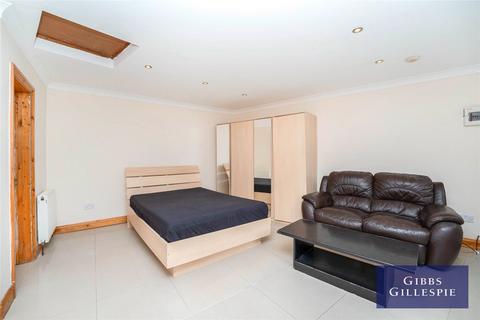Studio to rent, Denbigh Drive, Hayes, UB3
