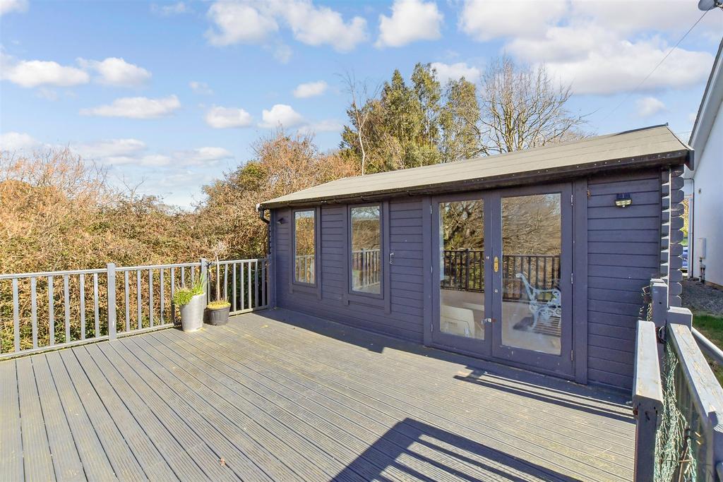 Workshop/Outbuildings