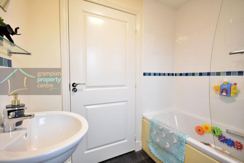 Bath 2.JPG