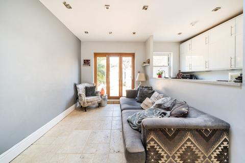 14 Thurlow Road, London, W7 2JG