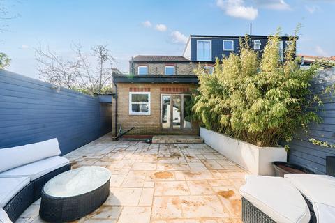 14 Thurlow Road, London, W7 2JG