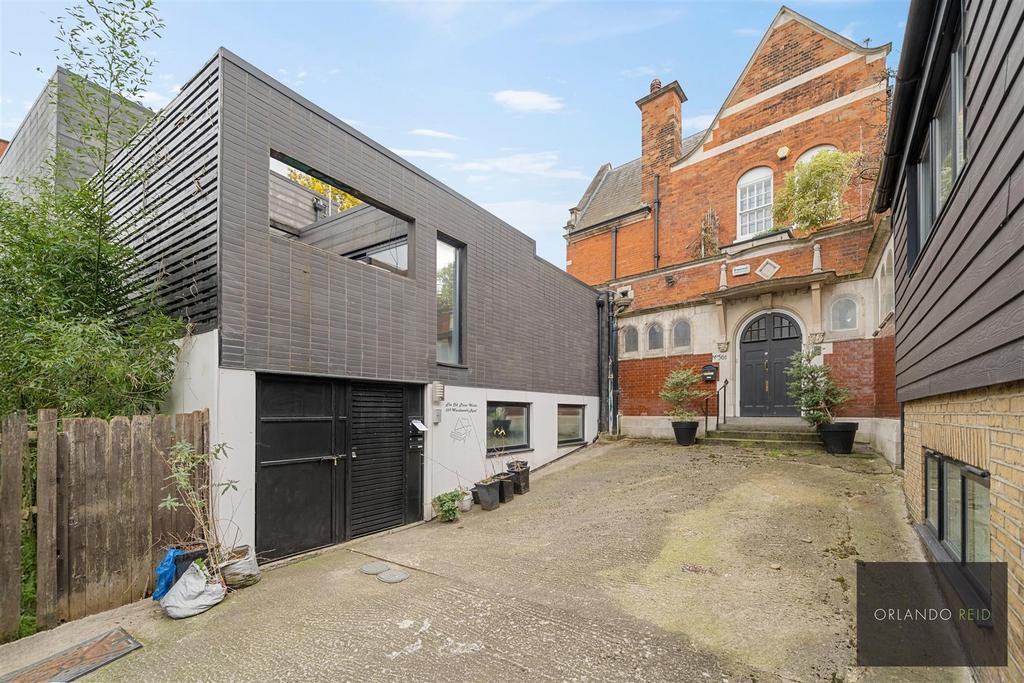 Flat 4, 559 Wandsworth Road SW8 3 JD-12.jpg