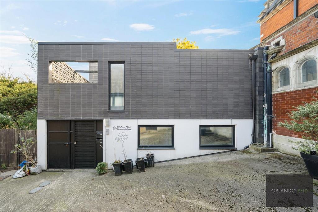 Flat 4, 559 Wandsworth Road SW8 3 JD-1.jpg