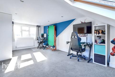79 Mildmay Road, Romford, RM7 7BT