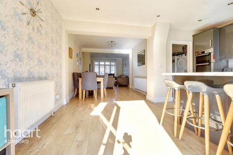 79 Mildmay Road, Romford, RM7 7BT