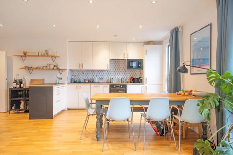 Flat 10, 10 Ellingfort Road, London, E8 3PA