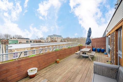 Flat 10, 10 Ellingfort Road, London, E8 3PA