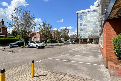 undefined, Manchester Road, Altrincham