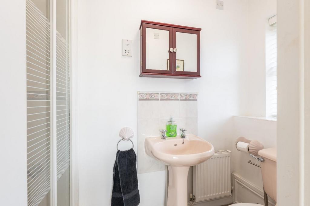 Bathrooms-3.jpg