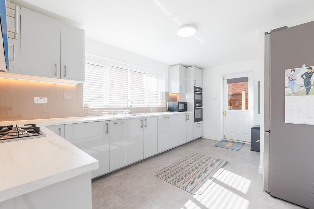 Kitchen-1.jpg