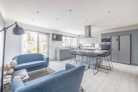 2 Broken Furlong, Eton, Windsor, SL4 6PD