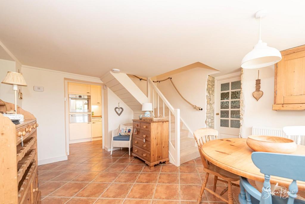 Entrance/Dining Hall