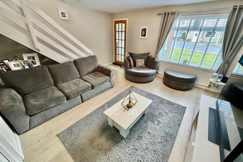 8 Denholm Way, Beith, KA15 1BN