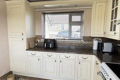 8 Meadow Park, Trewoon, St Austell, PL25 5SR