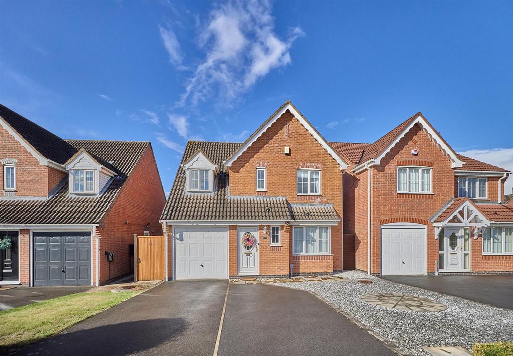 Cadeby Close Front.jpg