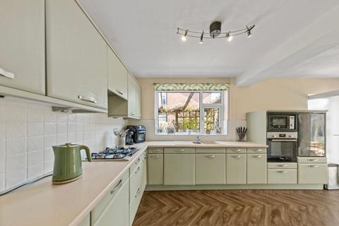 9 Bowden Close, Culcheth, Warrington, WA3 4LG