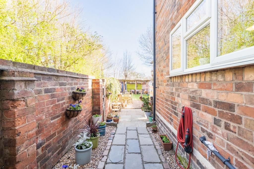 Garden-1.jpg