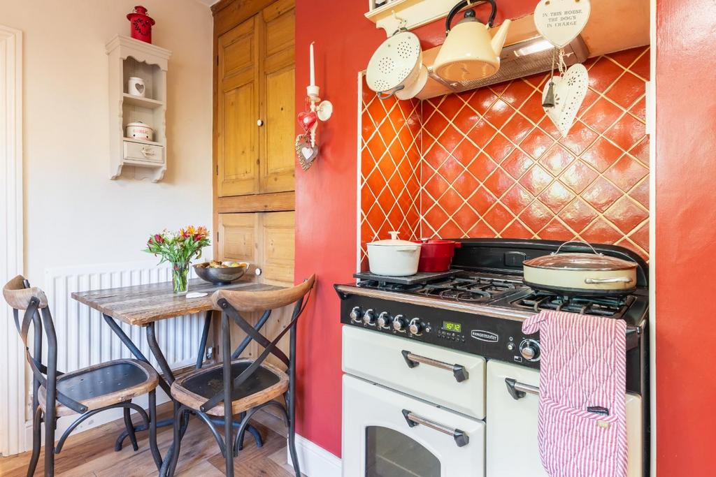 Kitchen-3.jpg