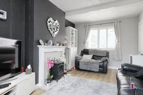 4 bedroom semi-detached house for sale, Hillbrow, Letchworth Garden City, SG6