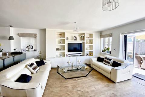 undefined, Roestock Lane, Colney Heath, AL4
