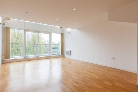 2 bedroom maisonette to rent, Palmers Road, Bethnal Green, London, E2