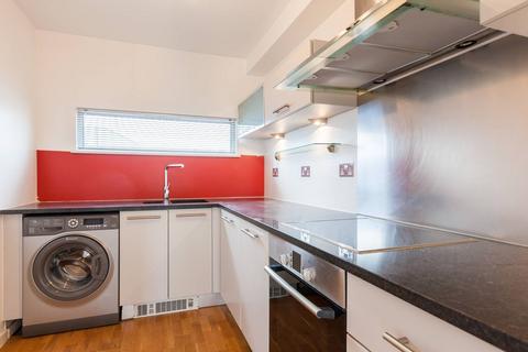 2 bedroom maisonette to rent, Palmers Road, Bethnal Green, London, E2
