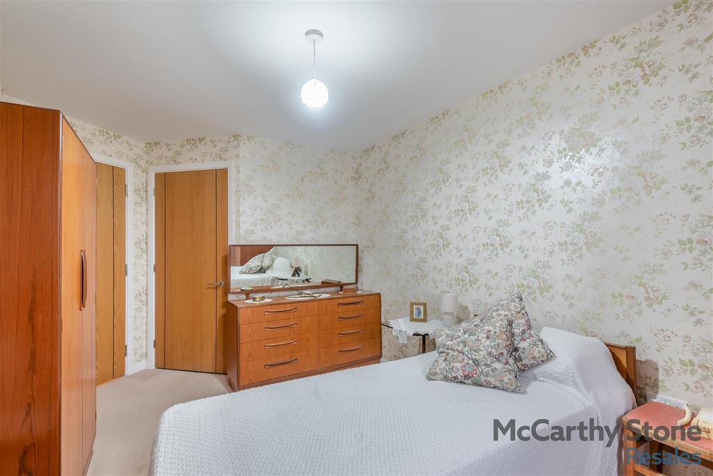 8640849-interior13.jpg