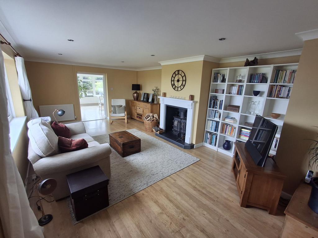 Living room (second image)