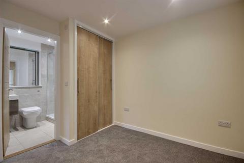 1 bedroom flat to rent, Redworth Court, Upper Accommodation Road, Leeds