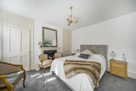 365 Hackney Road, London, E2 8PR