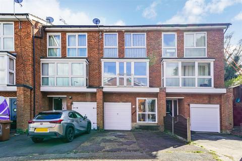 4 bedroom townhouse for sale, Hungerdown, London E4