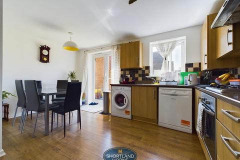 8 Blanchfort Close, Coventry, CV4 9GX