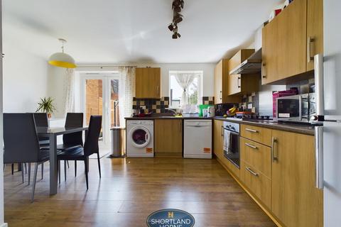8 Blanchfort Close, Coventry, CV4 9GX