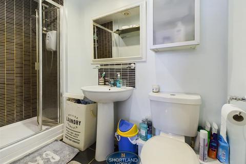 8 Blanchfort Close, Coventry, CV4 9GX