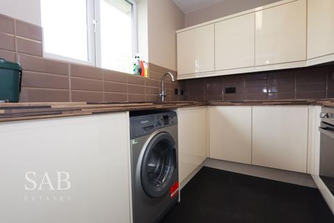 62 Frensham Close, Southall, UB1 2YQ
