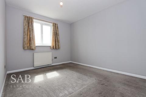 62 Frensham Close, Southall, UB1 2YQ