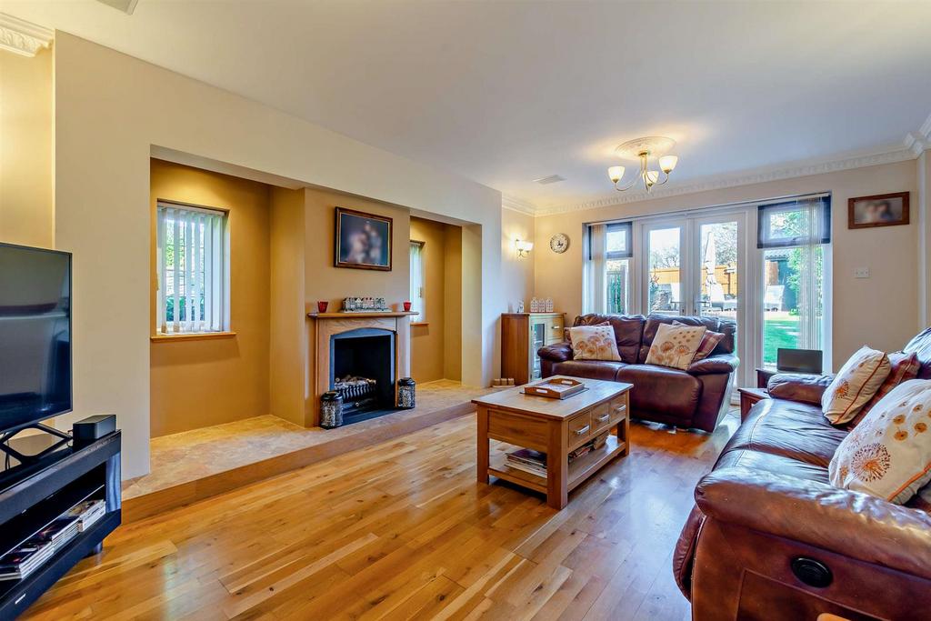 8641090-interior16-800.jpg