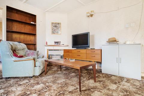 3 bedroom detached bungalow for sale, Moorland Road,  Witney,  OX28
