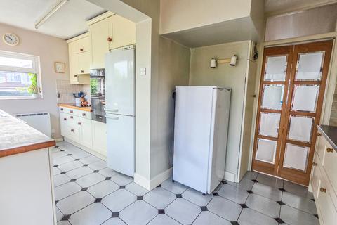 4 bedroom semi-detached house for sale, The Drive, Collier Row, RM5