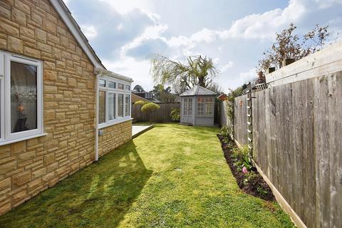 20b Barnaby Mead, Gillingham, SP8 4AL