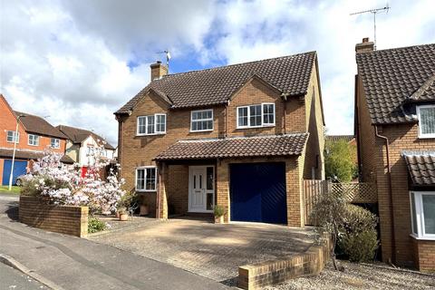 4 bedroom detached house for sale, Pippin Close, Newent GL18