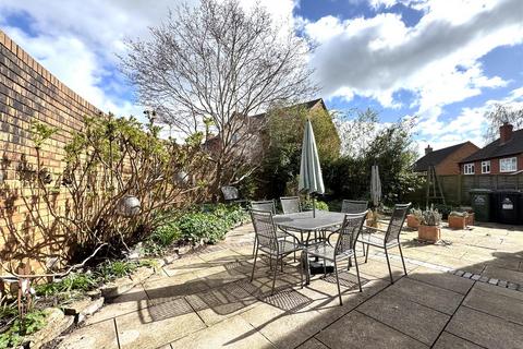 4 bedroom detached house for sale, Pippin Close, Newent GL18
