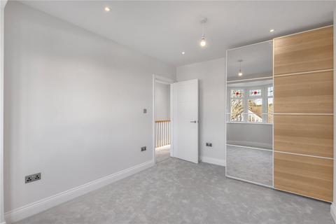 60 Oxhawth Crescent, Bromley, BR2 8BL